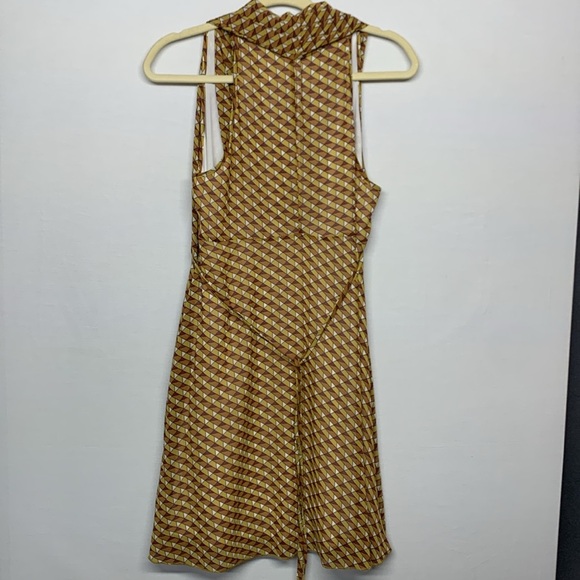 Molly Braken Art Deco Dress - Picture 10 of 11